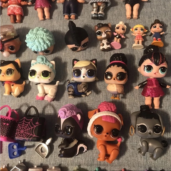 LOL Surprise Lot Dolls Pets Bottles Bags Accessories Over 250 Pieces - Picture 6 of 13